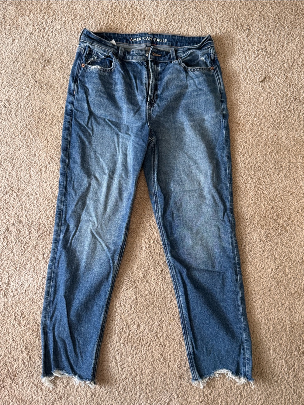 American Eagle Outfitters mom Jean with raw hem